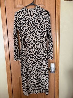 Nina Leonard Leopard-Print Long Sleeve Midi Dress in Tan and Black